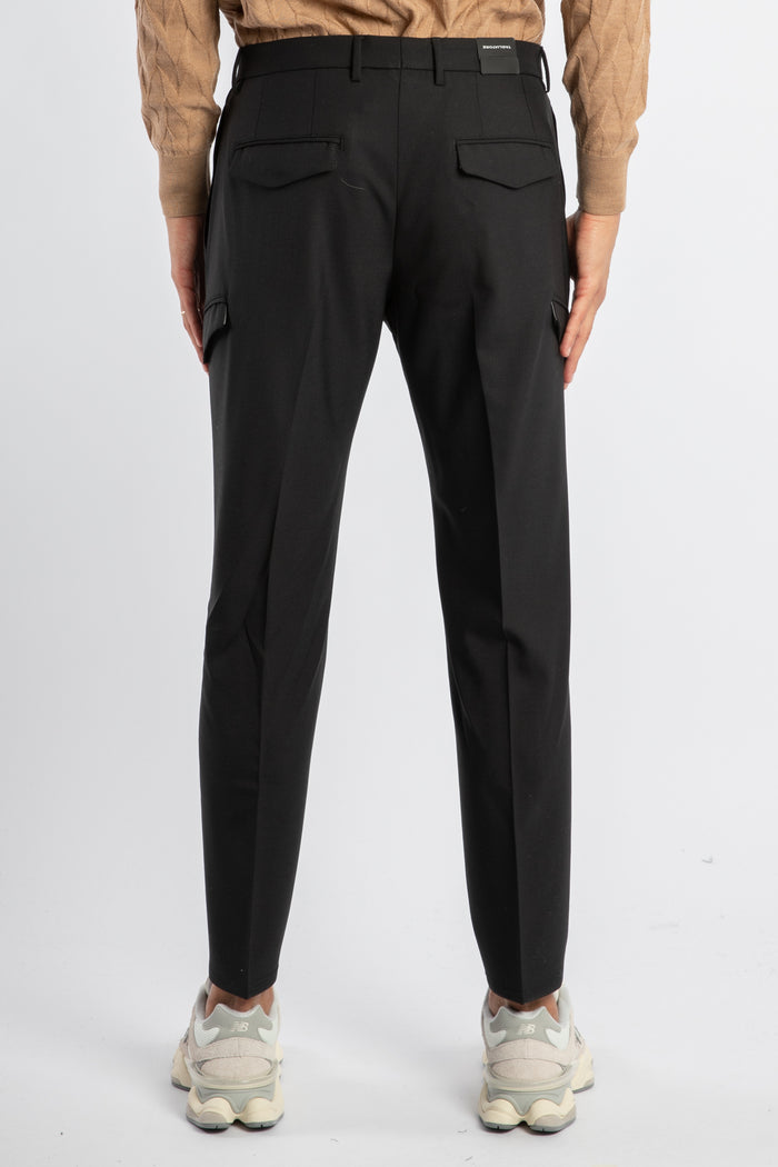 Pantalone nero con tasche laterali-4