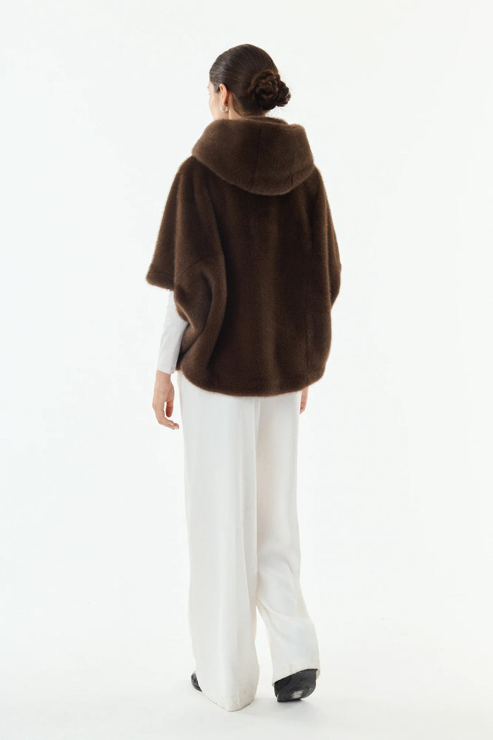 Leonie Mantella in pelliccia sintetica-5