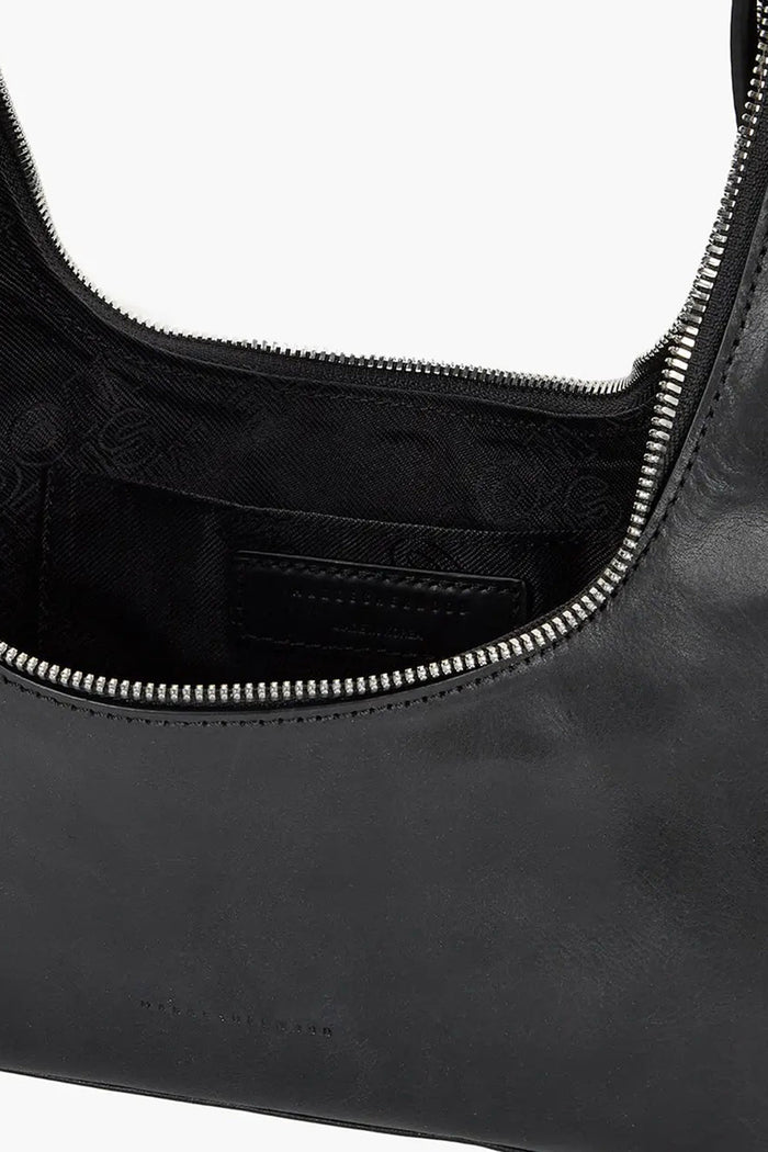HOBO SHOULDER_black pull-up-5
