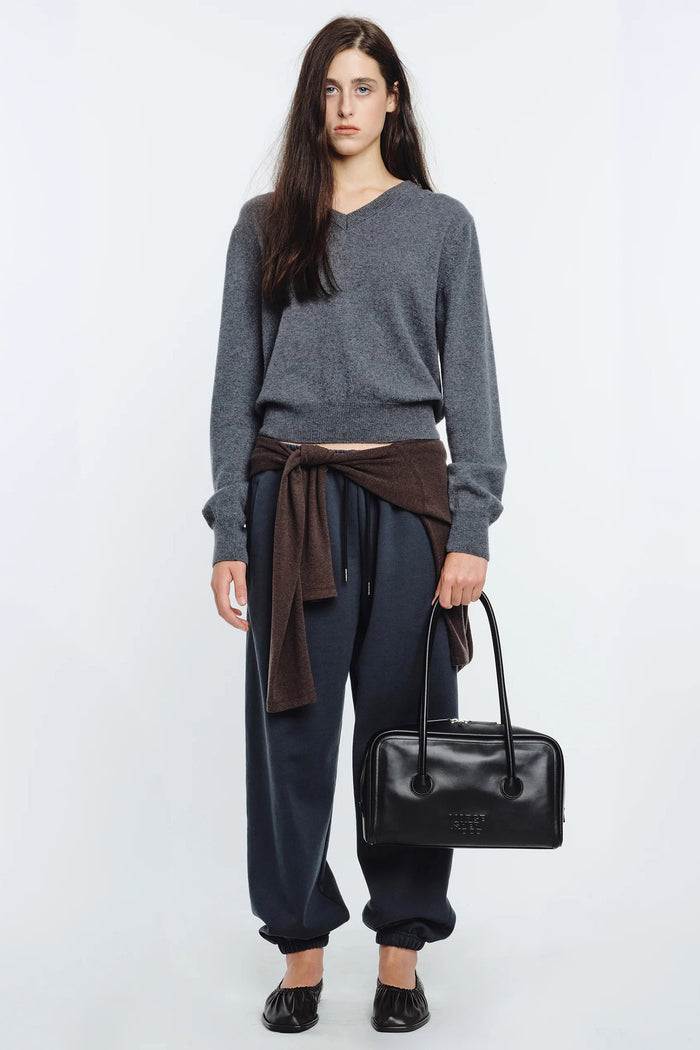 SOFT BOSTON_mono black plain-4