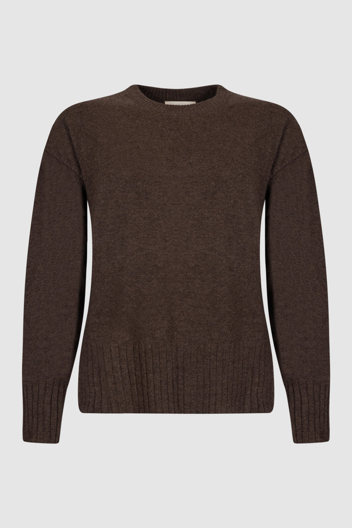 Q8913MARRON-1