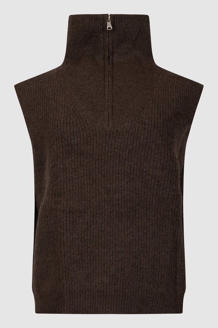 Q8982MARRON-1