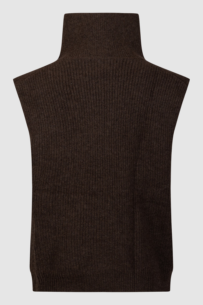 Q8982MARRON-2