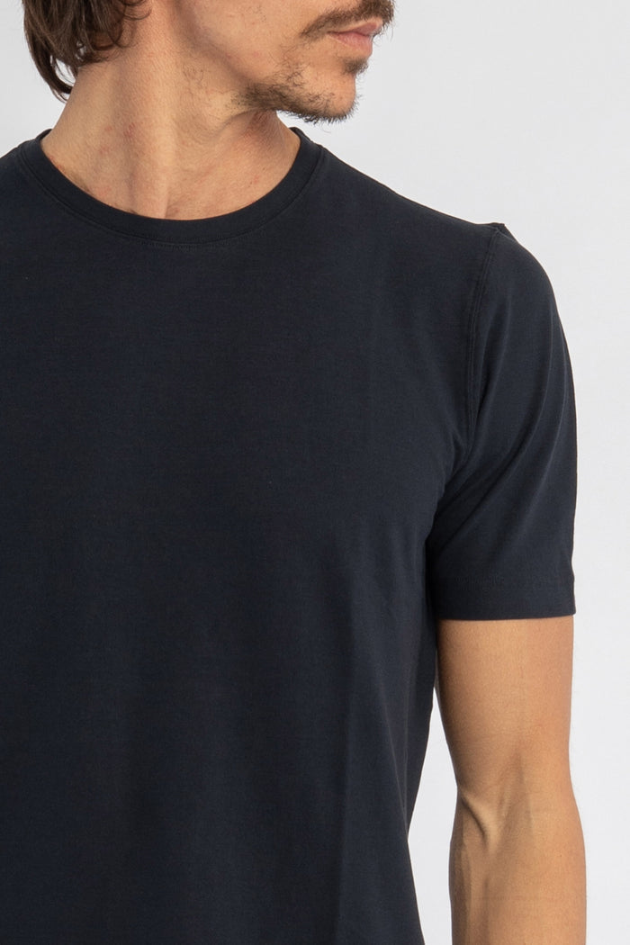 T-shirt girocollo in cotone-2
