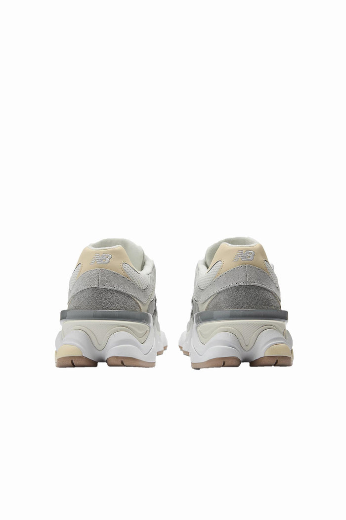 9060 sneackers-6