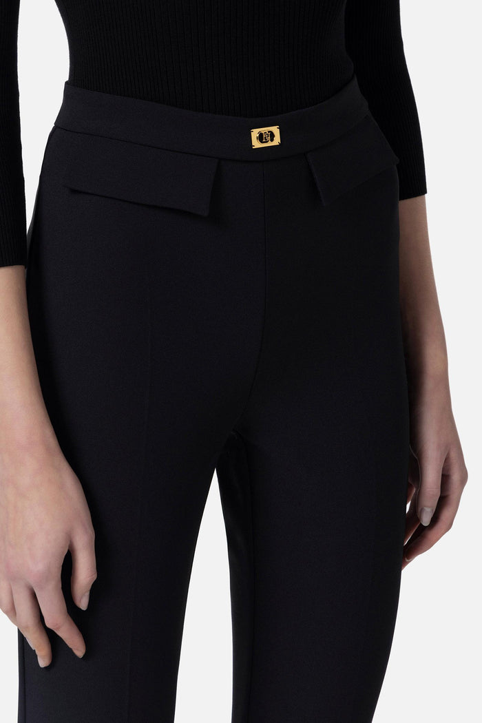 Pantaloni slim in crêpe con placca logo<BR/>-2