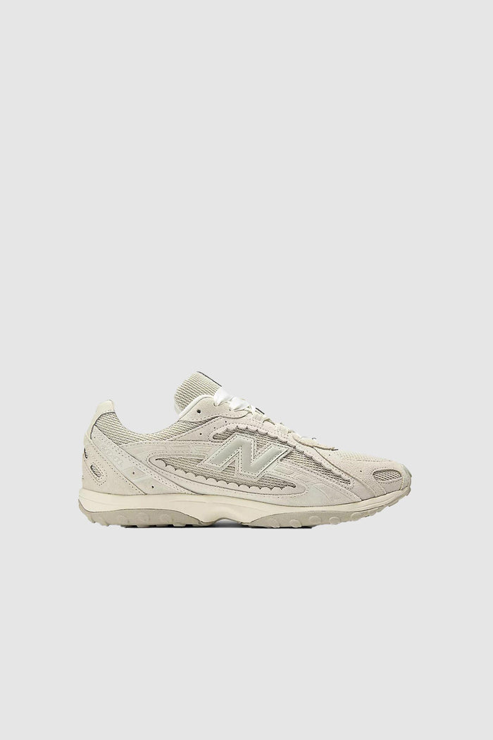 204L shoes