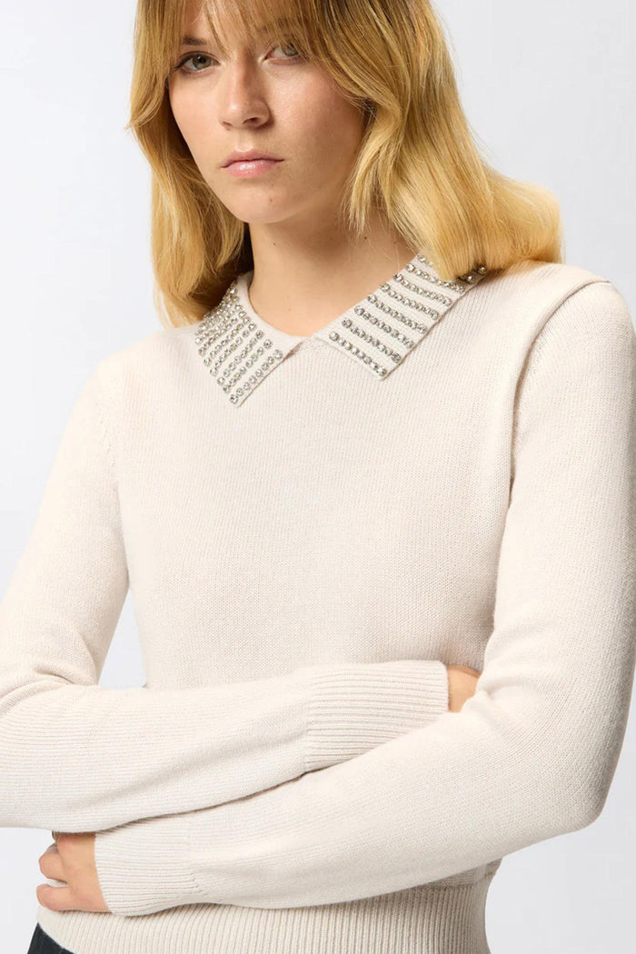 Maglia con colletto e strass-3