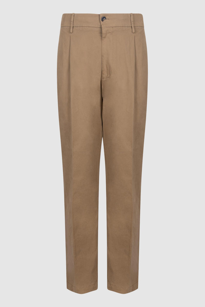 RICCARDOBEIGE-1