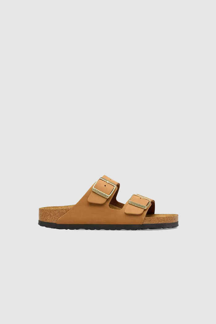 Arizona plantare morbido Pelle Nubuck Close-up with a female model<BR/>