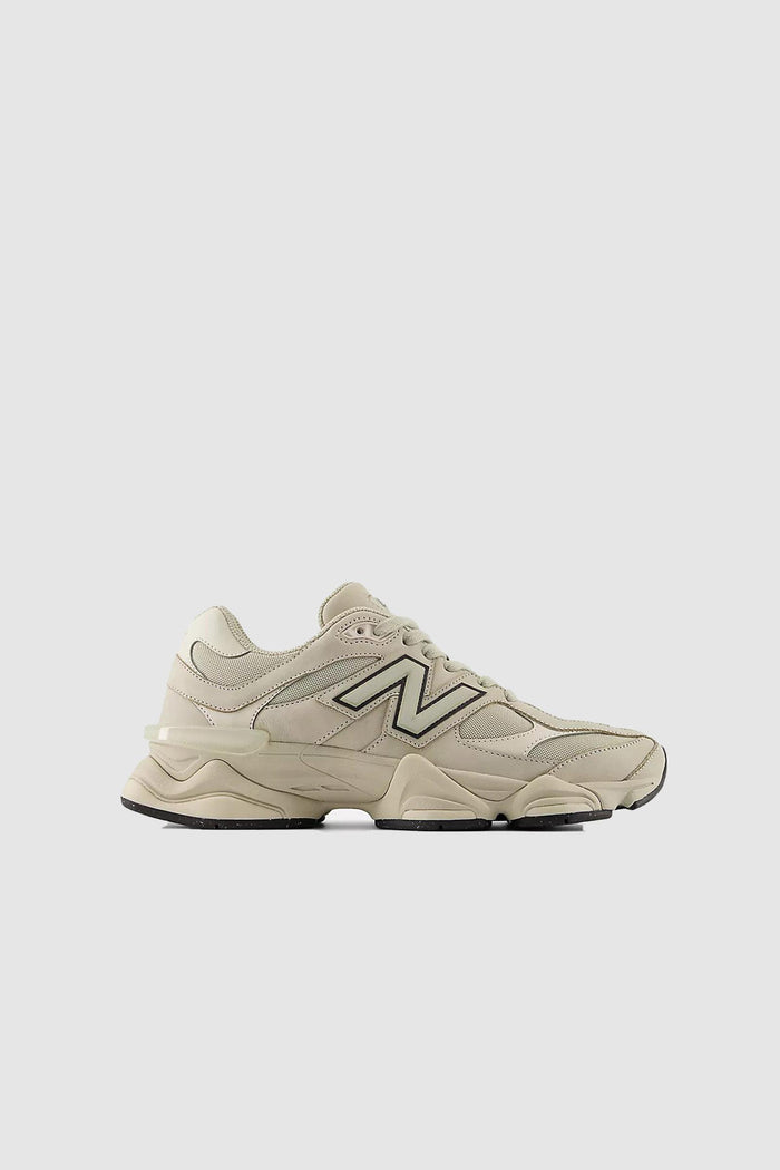 9060 shoes