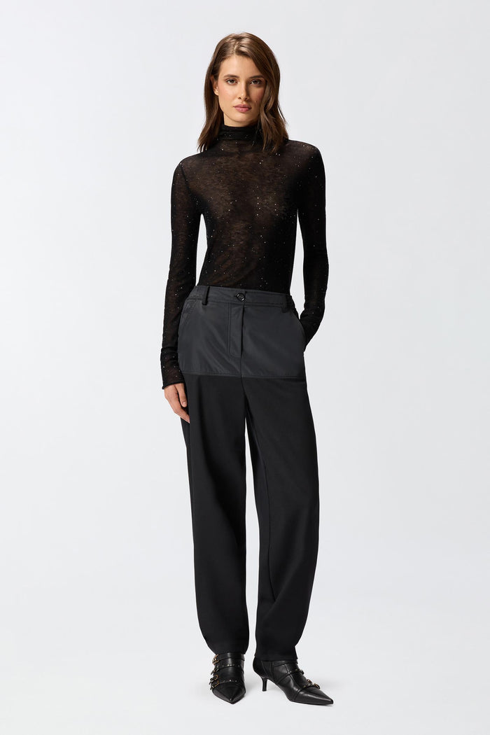Maglia aderente a collo alto con micro paillettes-5