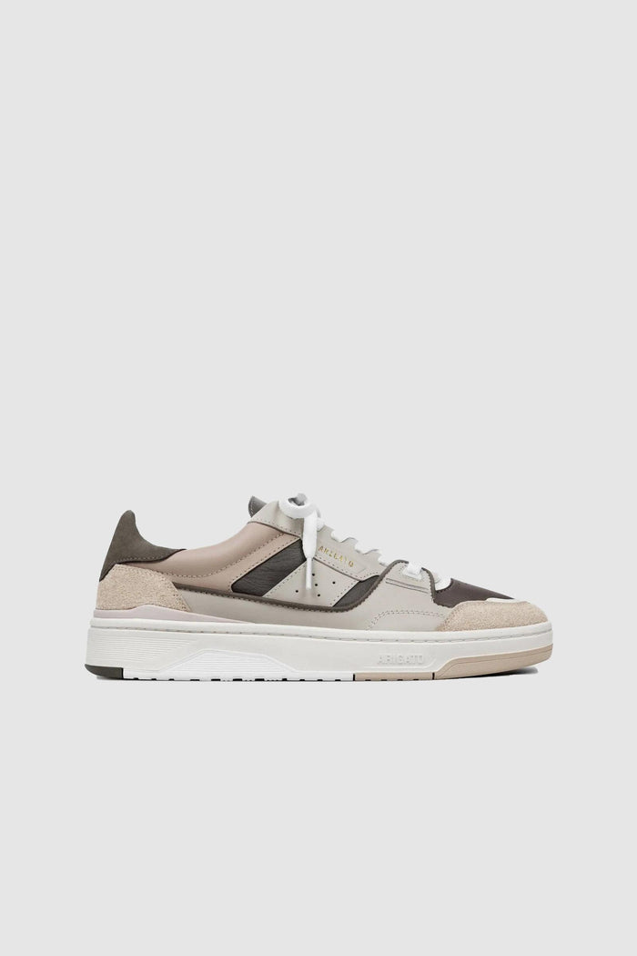 Sneaker in argilla