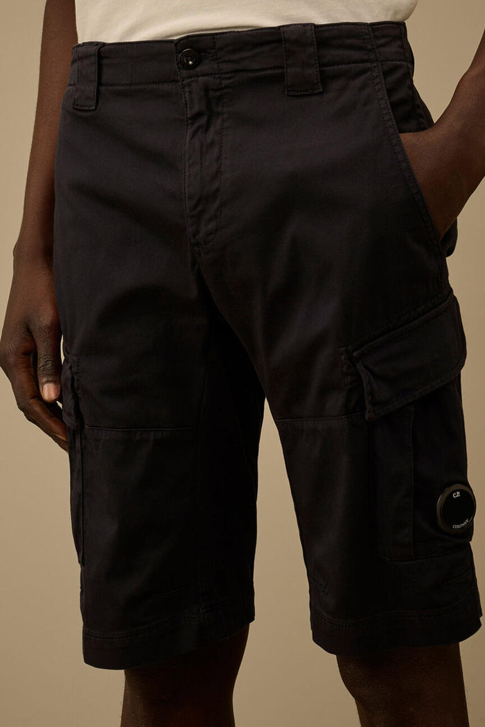 Pantaloncini cargo elasticizzati in raso con lenti a contatto-4