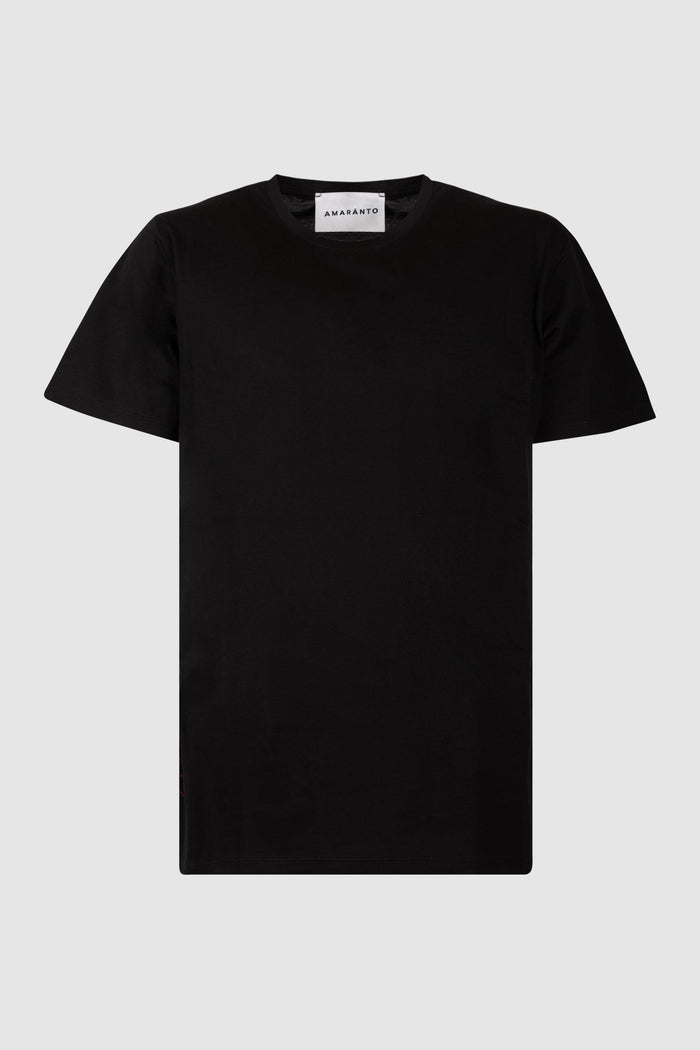 T-shirt.