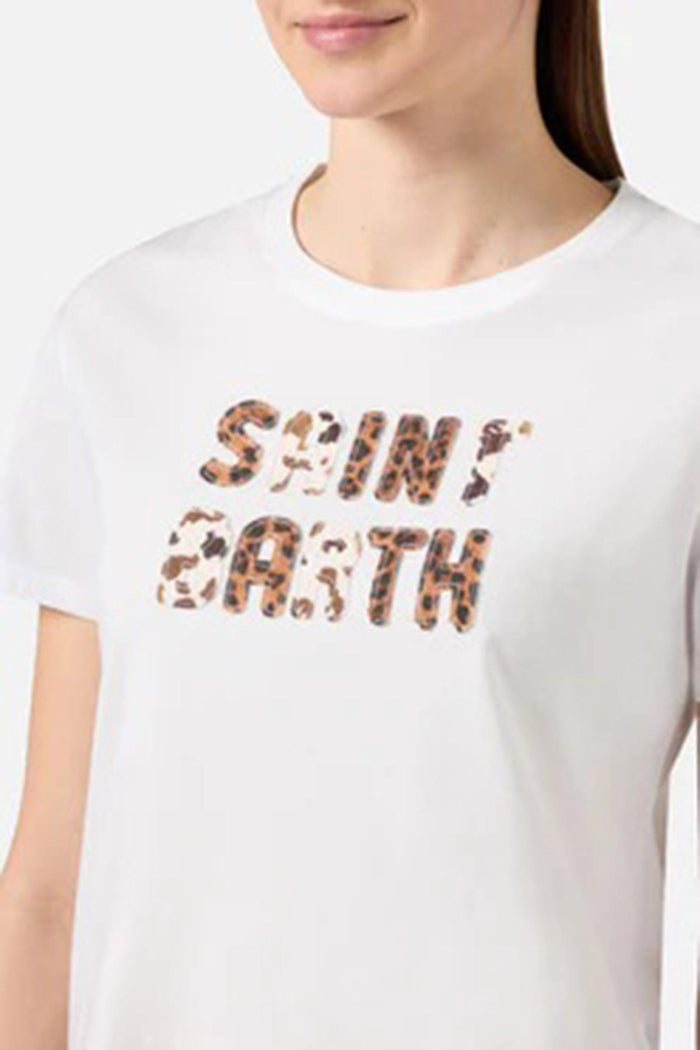 T-shirt Emilie bianca con patch logo animalier ricamata-3