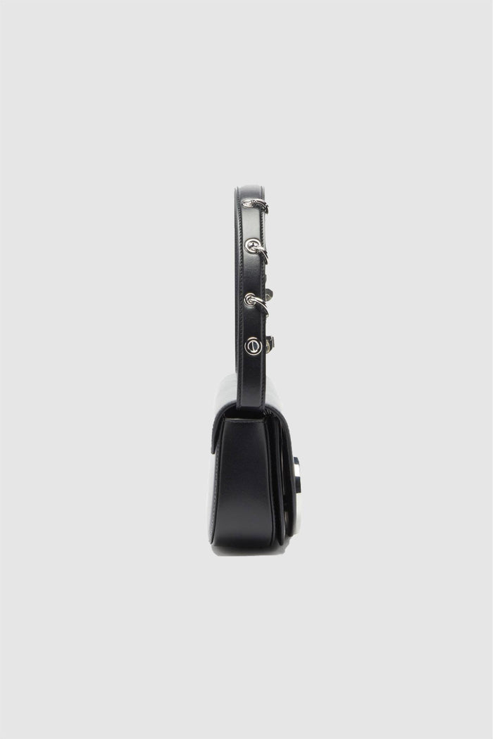 1DR -Iconica borsaa spalla in pelle con charms sul manico-3