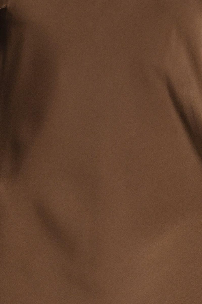 Abito in raso con maniche fluide marrone scuro-7