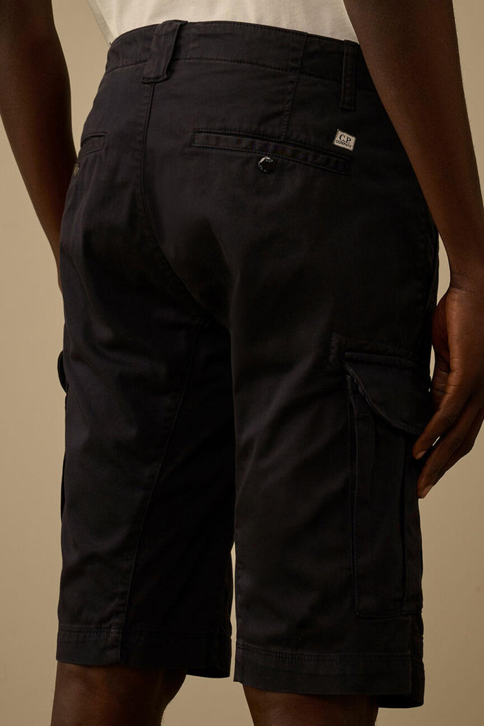 Pantaloncini cargo elasticizzati in raso con lenti a contatto-5