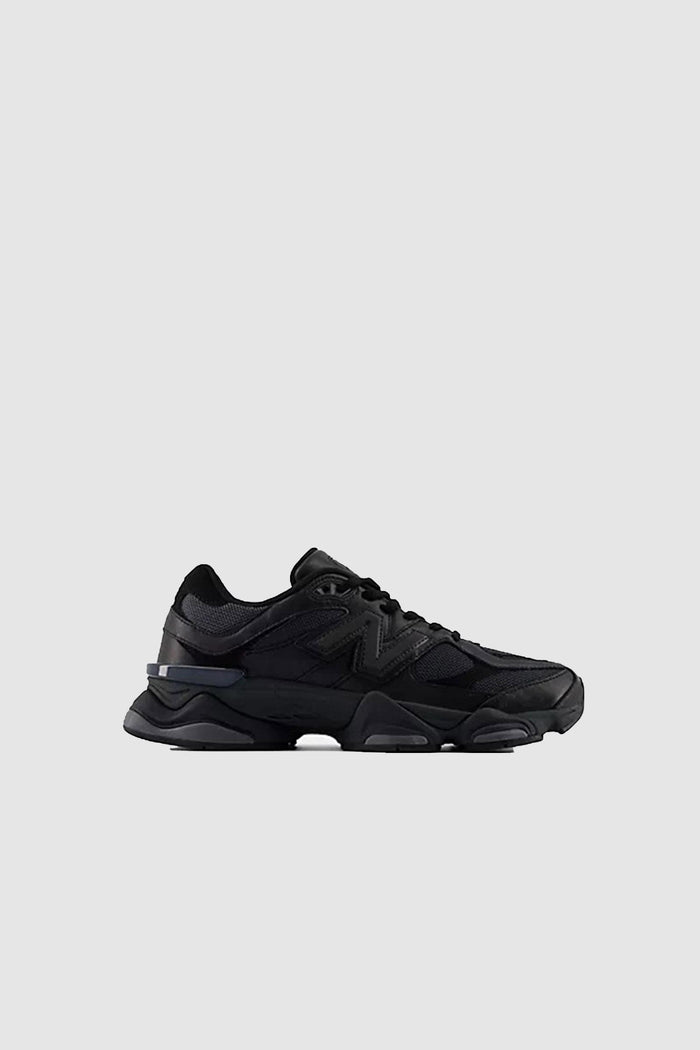 9060 Sneakers<BR/>
