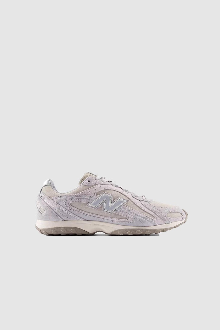 204L shoes